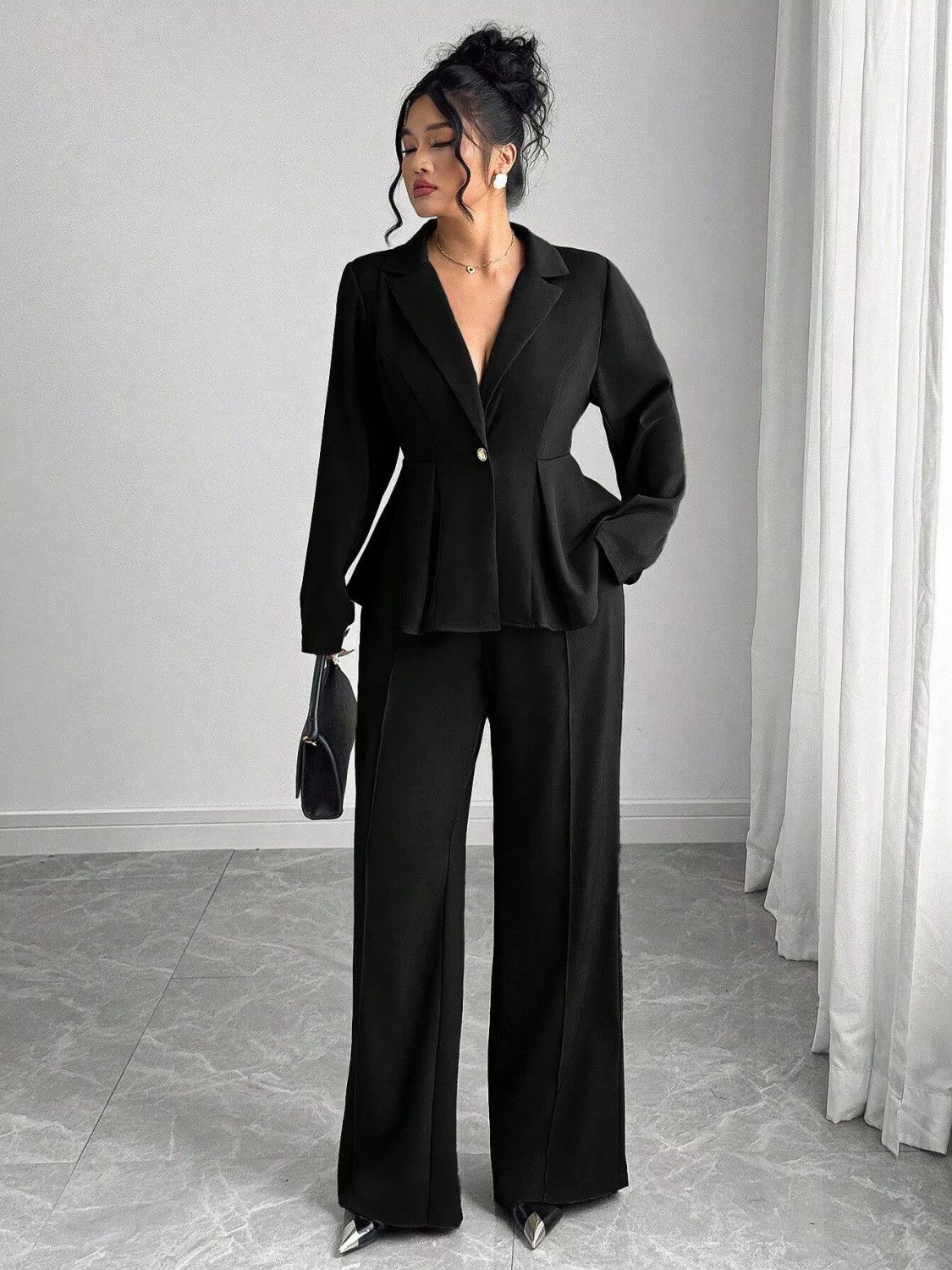 Women’s Elegant 2-Piece Pleated Front Suit Set