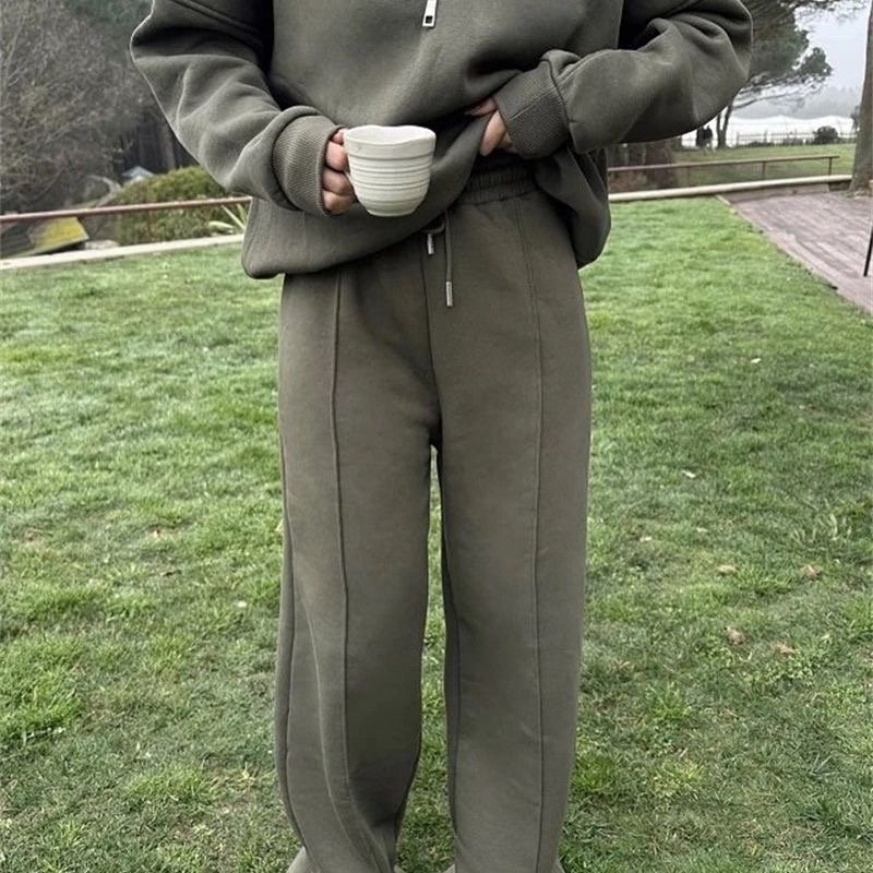     Urban Chic Matching Set