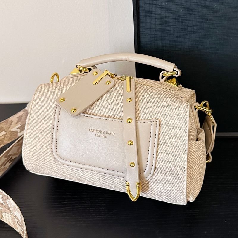 Ladies fashion bag