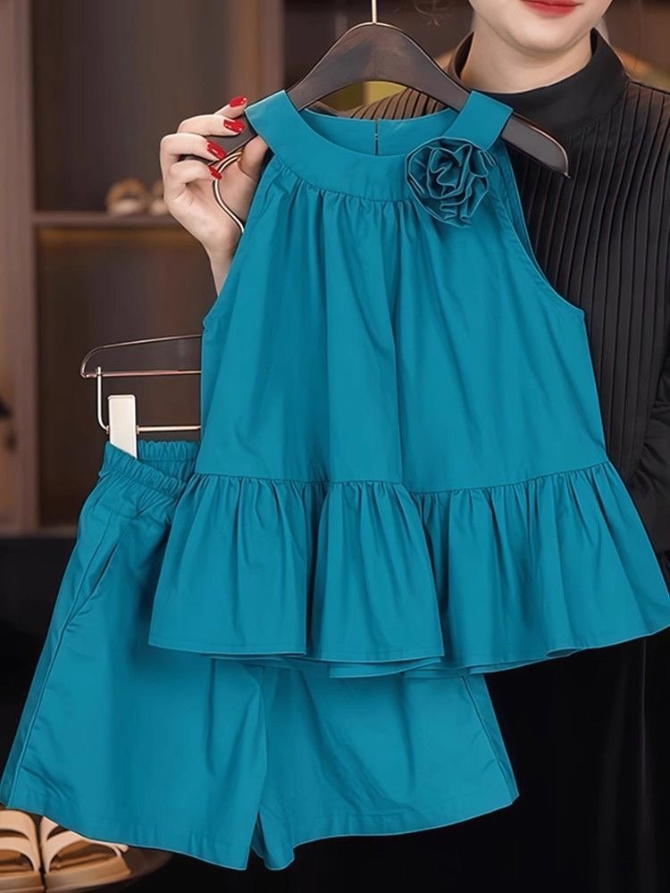 Girls 2 piece outfit, girls shorts and top set, girls halter neck top, girls ruffle top 