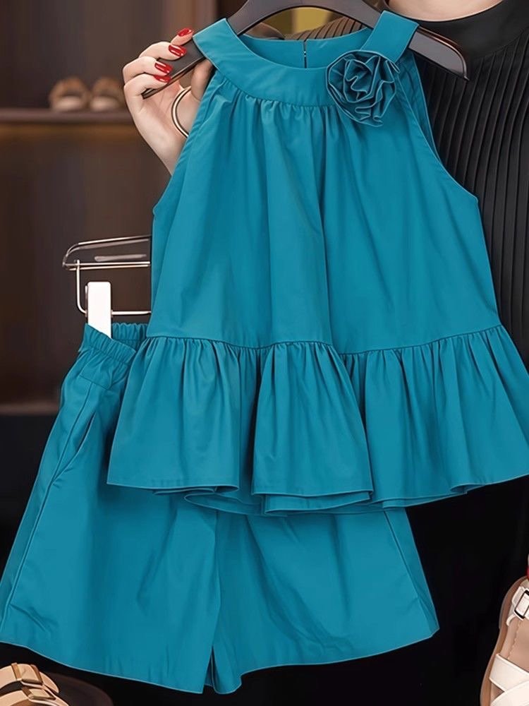 Girls 2 piece outfit, girls shorts and top set, girls halter neck top, girls ruffle top 