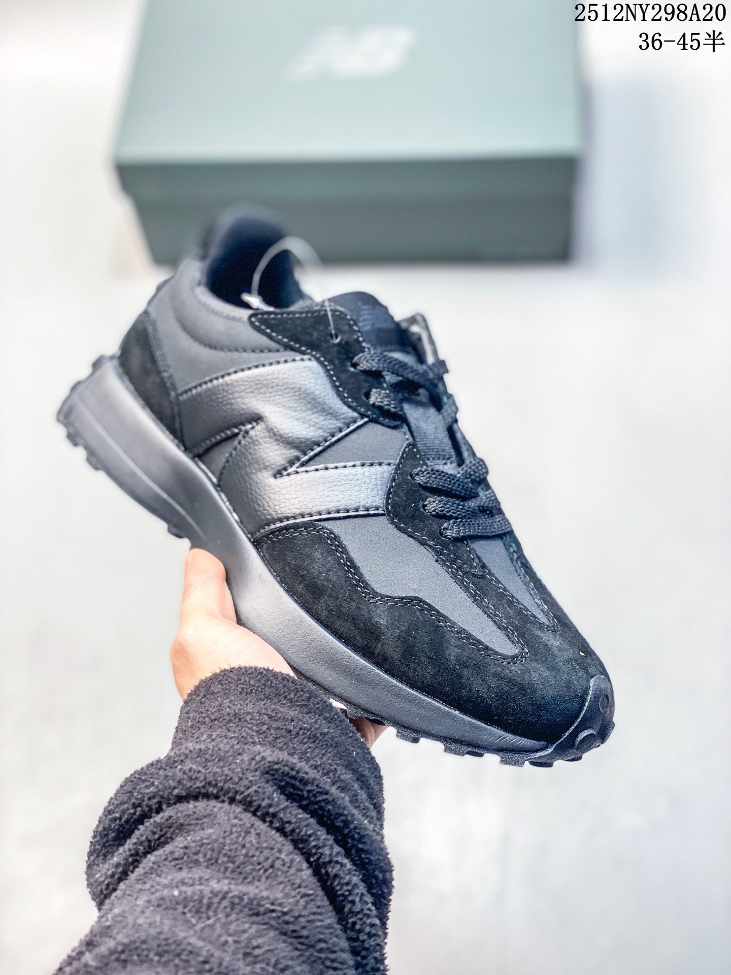Classic Retro-Inspired Running Sneakers