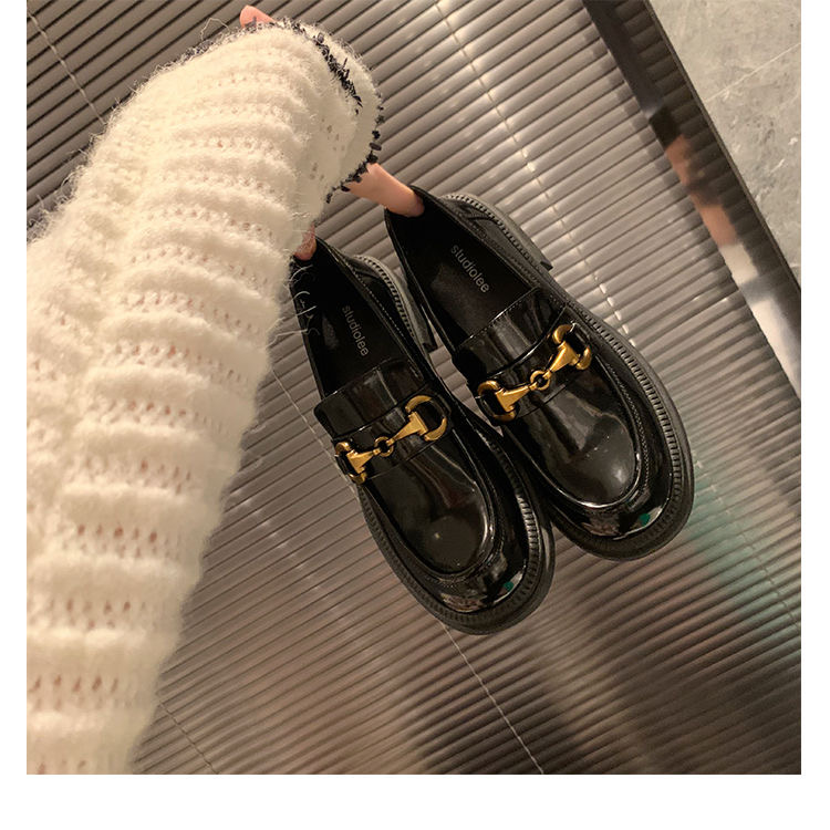 Chunky loafers