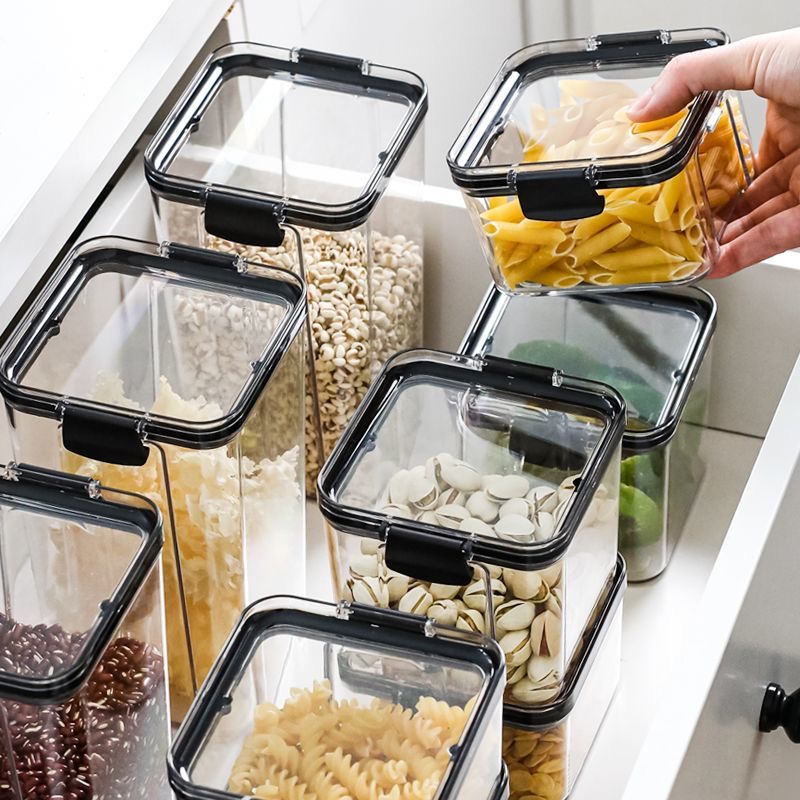 Kitchen storage canister 
