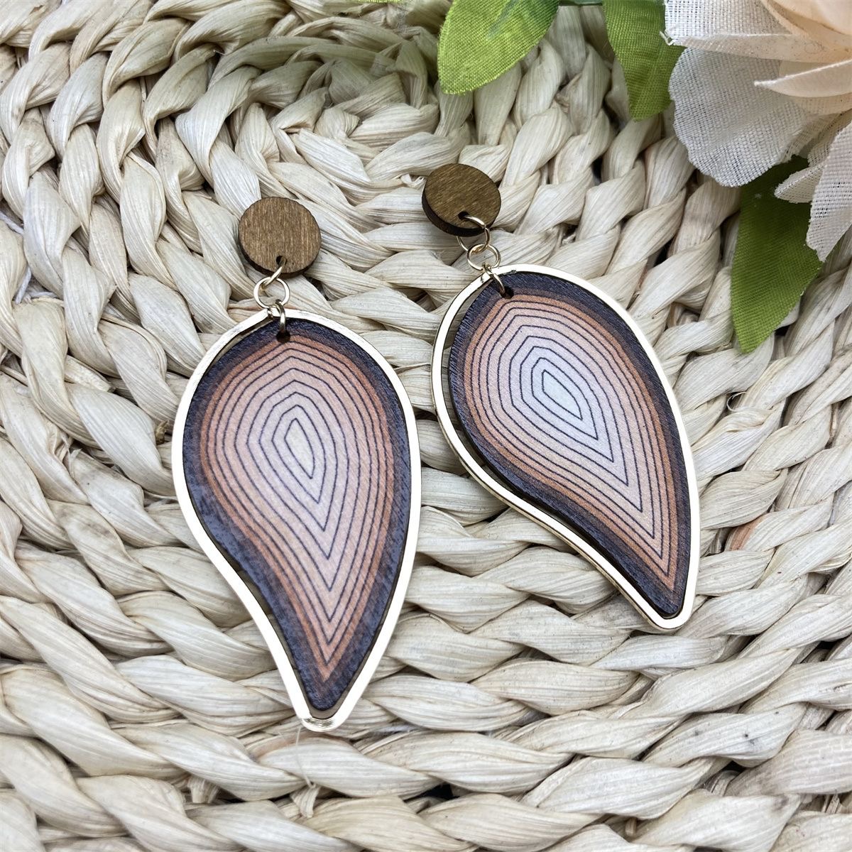Women jewelry 