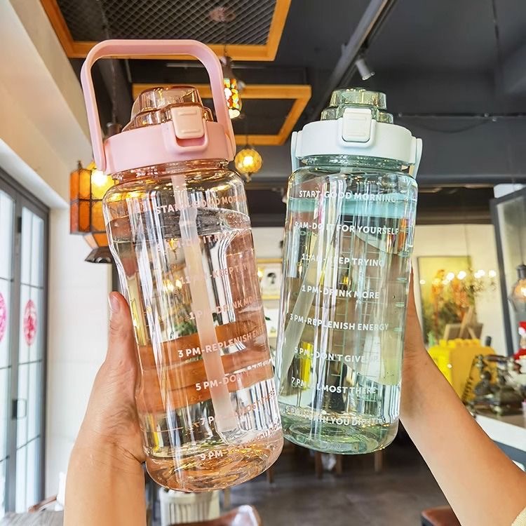 Water bottle 