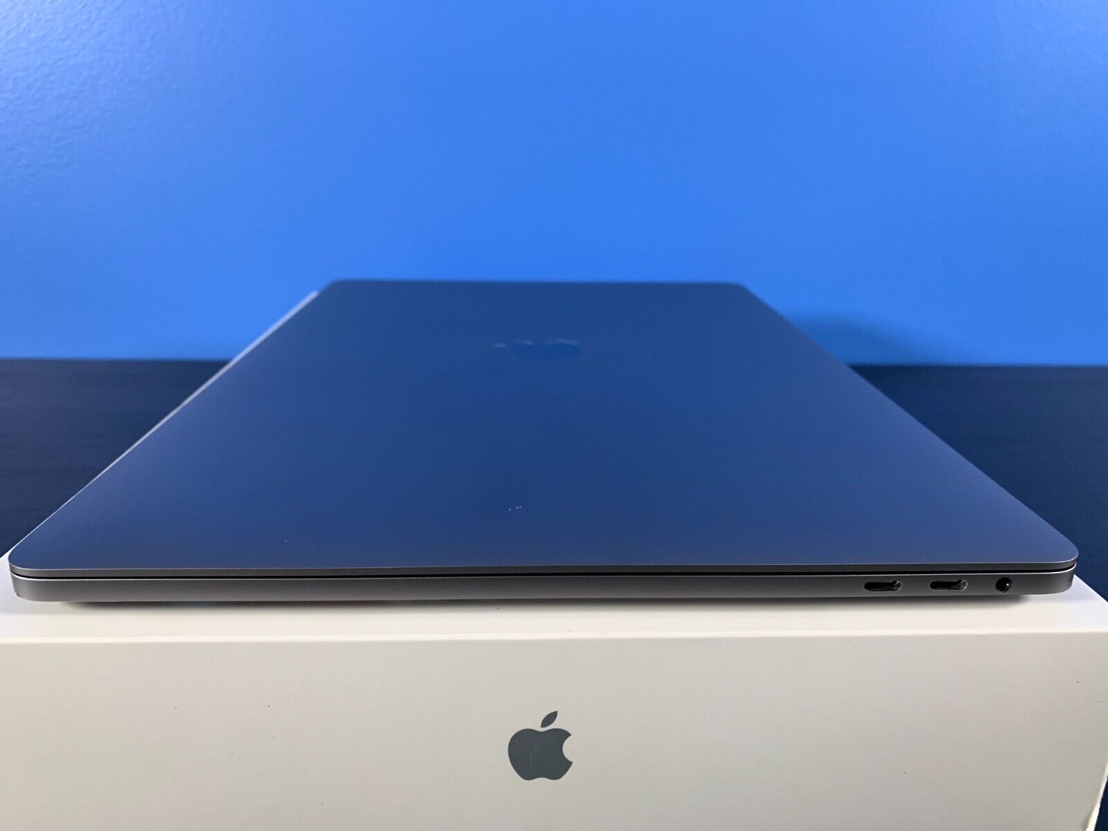 MACBOOK PRO 15 TOUCHBAR