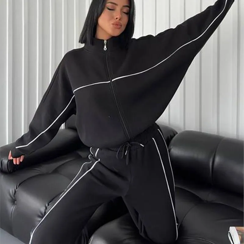 Zip up women tracksuit 