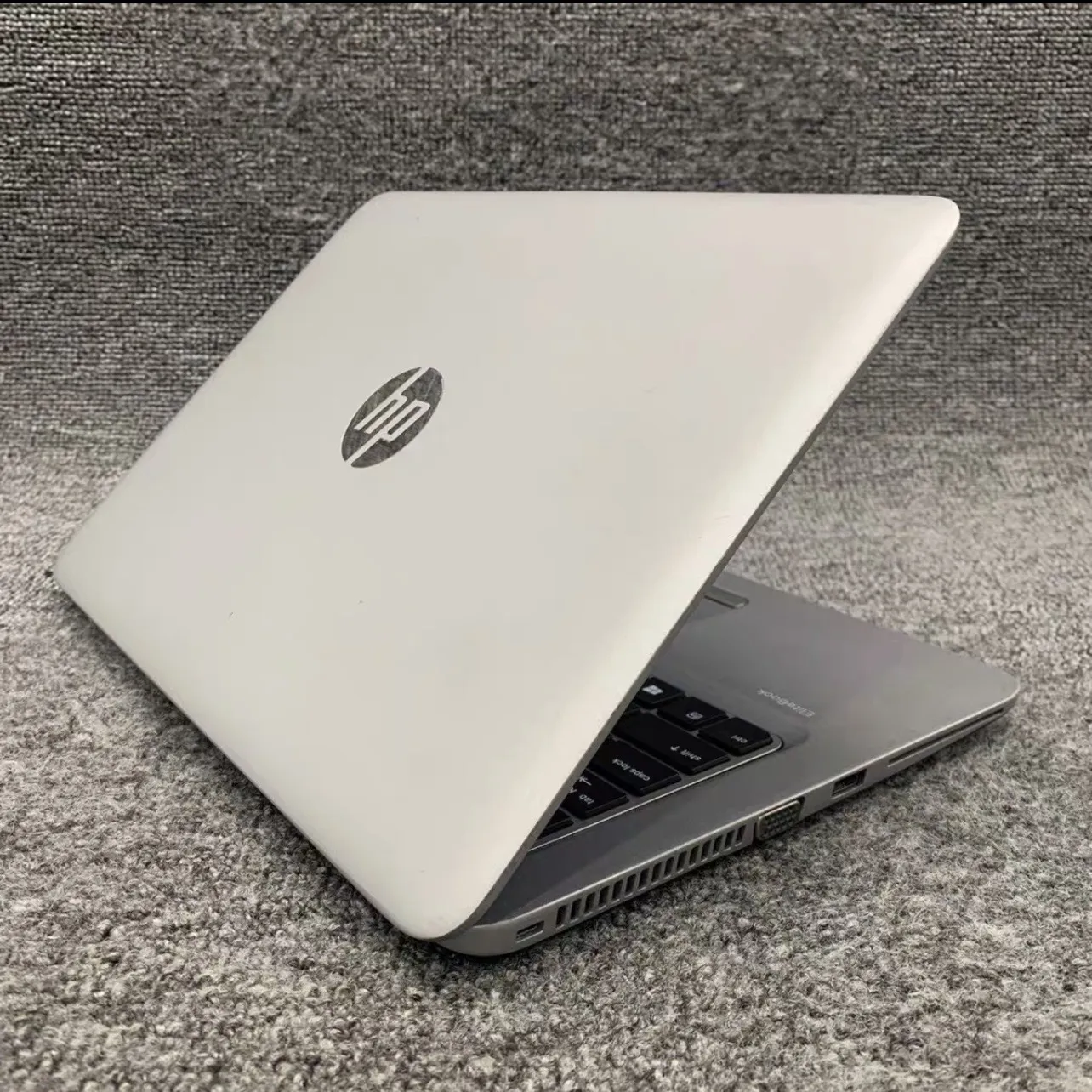 HP 820 G3